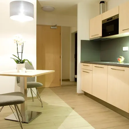 Tenis Htk Guest house 4*
